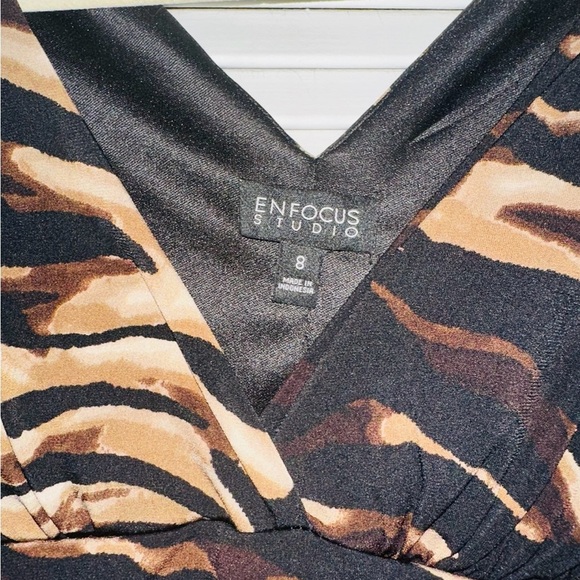 EnFocus Studio Dress ~ Size 8 - Picture 2 of 3